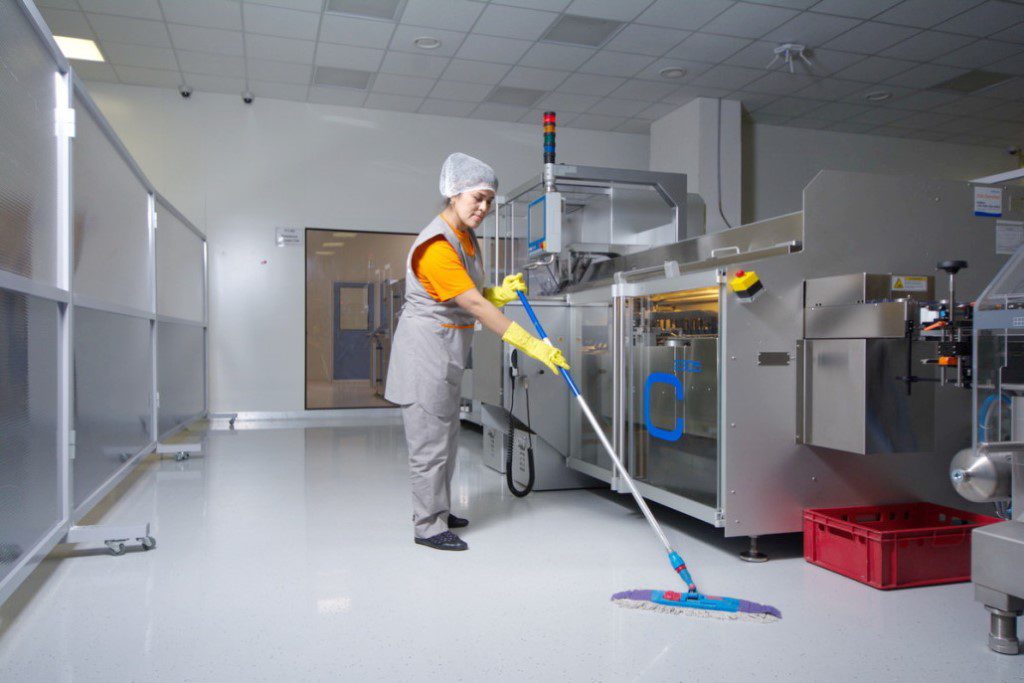 Vệ sinh công nghiệp tại Quảng Ninh của công ty DHT CLEAN