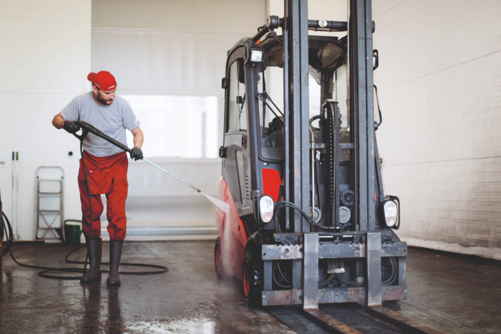 Vì sao nên chọn DHT Clean để thực hiện vệ sinh nhà xưởng tại Hà Nội?